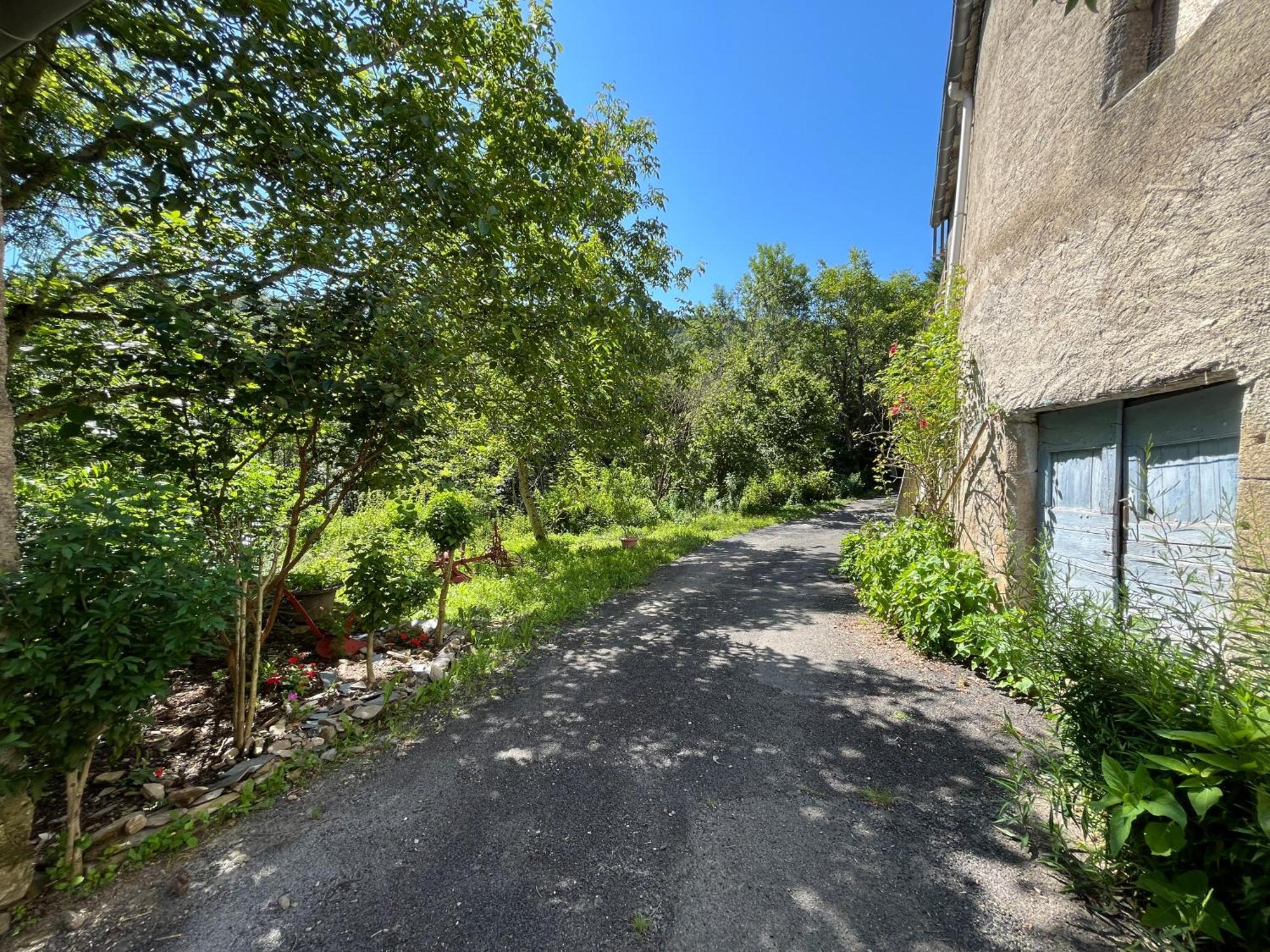 Parenthese En Foret - Baliveau * Le Bez (Tarn)
